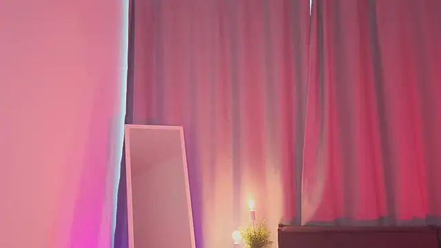 Leyla crsh online show from 14, 1, 2026