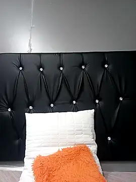 TemptingCloeXx online show from 12, 4, 2026