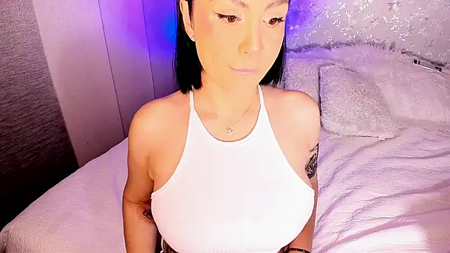 AntonellaFerrerr 1 online show from 6, 5, 2026