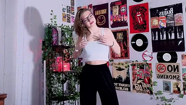 JeaneneWoltz online show from 15, 1, 2026