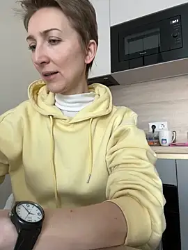 Sensual Flower online show from 12, 2, 2026