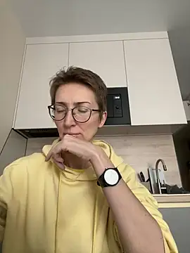 Sensual Flower online show from 5, 2, 2026