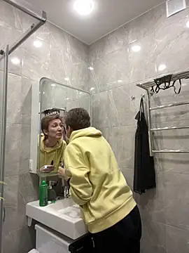 Sensual Flower online show from 13, 2, 2026