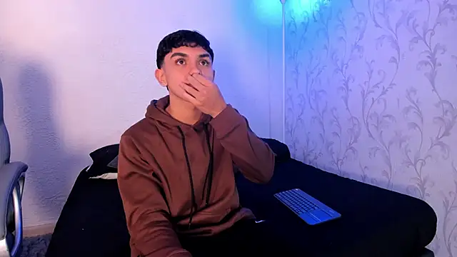  TaylorBlack online show from 20, 12, 2025