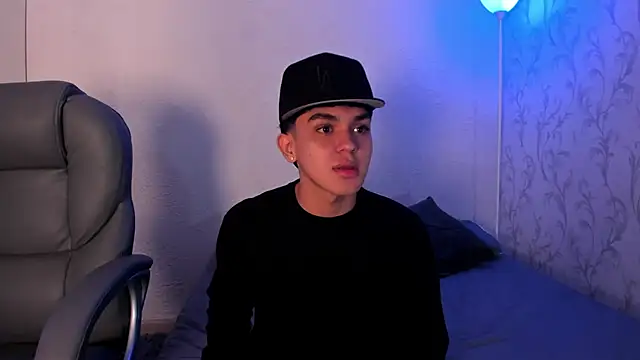  TaylorBlack online show from 16, 12, 2025