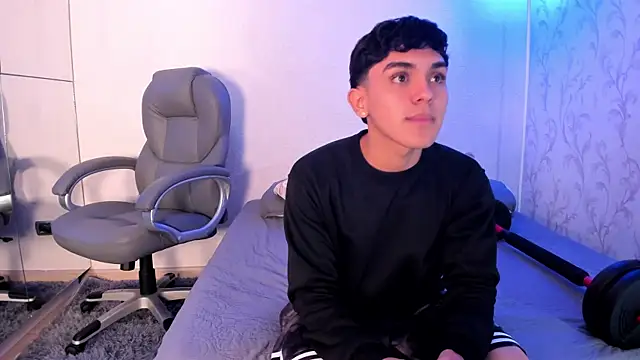  TaylorBlack online show from 22, 12, 2025