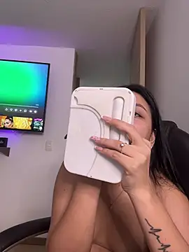 Camila sanchez25 online show from 1, 5, 2026