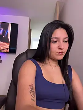 Camila sanchez25 online show from 28, 4, 2026