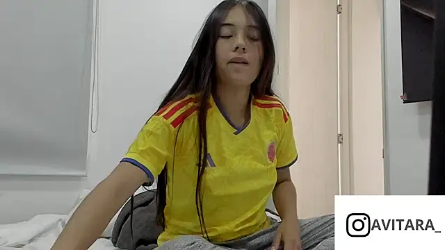 vanesita  online show from 7, 7, 2026