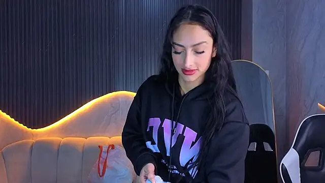 Tifany Tx online show from 26, 2, 2026