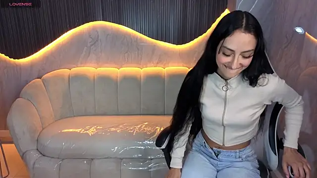 Tifany Tx online show from 15, 4, 2026