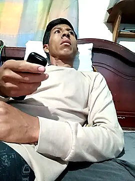 santhiago19 online show from 14, 4, 2026