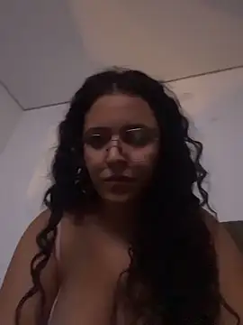 mayhoneyhot online show from 5, 2, 2026