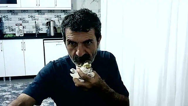 Snapshot of kobra21turki chatting on 31, 5, 2026 kobra21turki online show from 31, 5, 2026