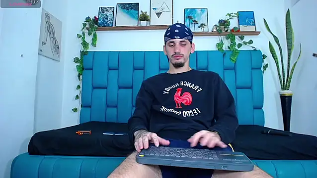 boy Dirty X online show from 18, 12, 2025