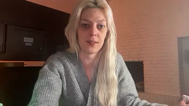 Snapshot of Melina_Diamond chatting on 7, 1, 2026 Melina Diamond online show from 7, 1, 2026