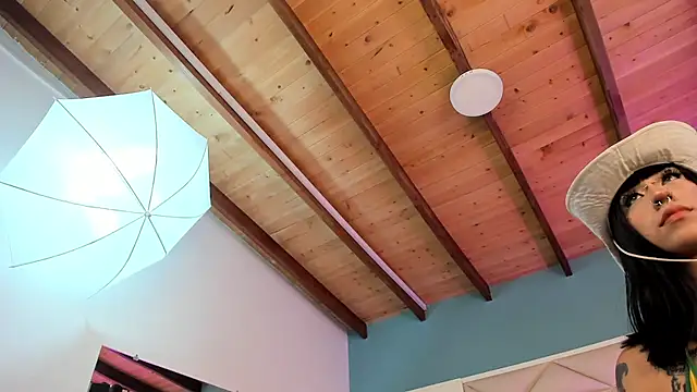 JuliMonroe19 online show from 23, 4, 2026