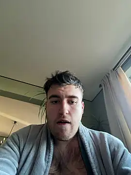 KinkyLovePublic online show from 8, 4, 2026