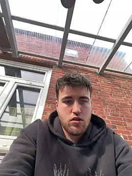 KinkyLovePublic online show from 17, 4, 2026