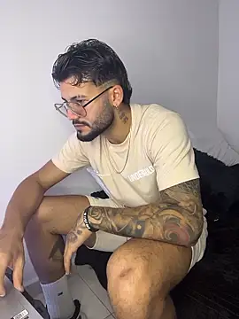 thedragonboyxxx online show from 5, 1, 2026