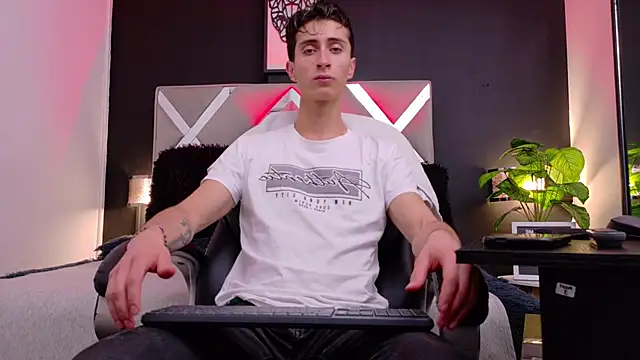 Ithan Skin online show from 7, 1, 2026