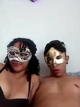 LolaAndBugs  online show from 18, 12, 2025