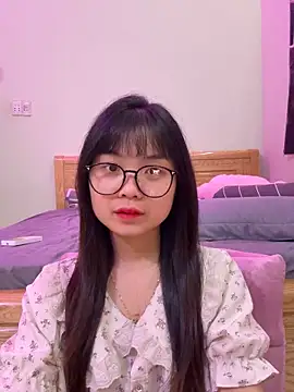    KARA    online show from 8, 4, 2026