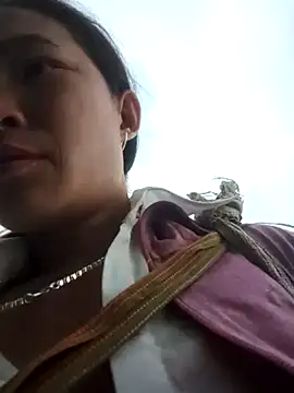 Girl cutee online show from 28, 2, 2026