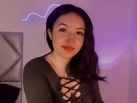 Lyra Monrroy online show from 22, 12, 2025