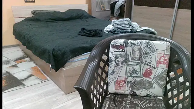 alieninhumanbody1 online show from 14, 1, 2026