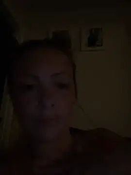 BellaBunny25 online show from 7, 7, 2026