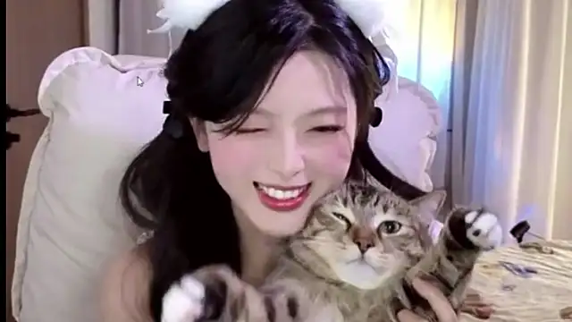 Koikoi    online show from 11, 4, 2026