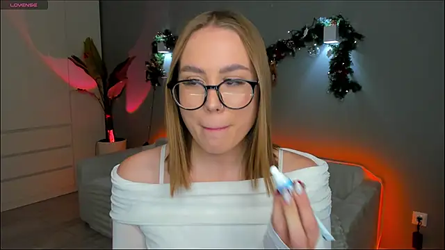 Aurelia Voss online show from 8, 1, 2026