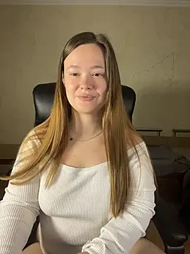 CaramelleSugarr online show from 10, 4, 2026