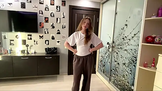 Princessofcashe online show from 6, 4, 2026