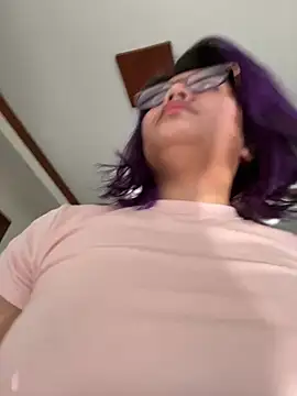 Aljycatx online show from 15, 4, 2026