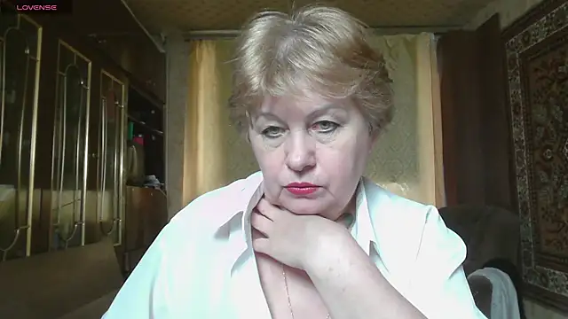 Snapshot of Casey_peach chatting on 15, 5, 2026 Casey peach online show from 15, 5, 2026