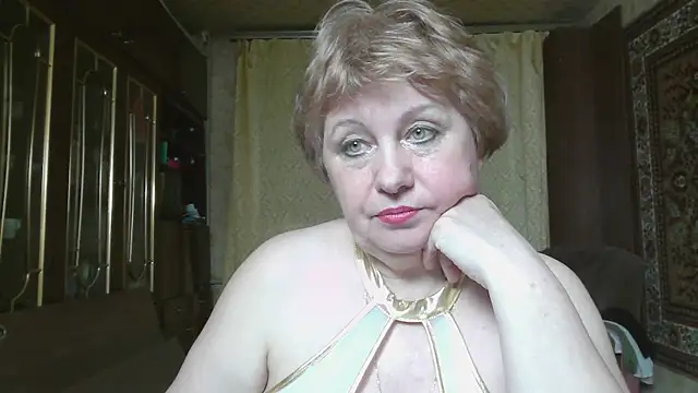Snapshot of Casey_peach chatting on 26, 5, 2026 Casey peach online show from 26, 5, 2026