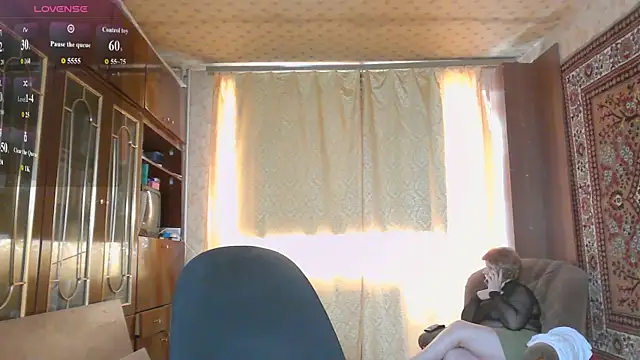 Snapshot of Casey_peach chatting on 3, 5, 2026 Casey peach online show from 3, 5, 2026