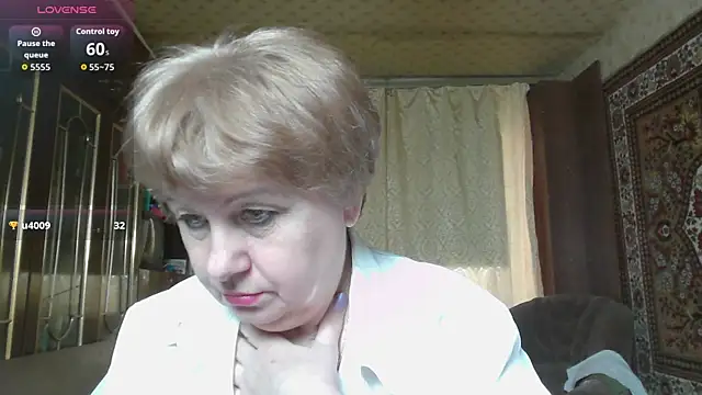 Snapshot of Casey_peach chatting on 23, 4, 2026 Casey peach online show from 23, 4, 2026