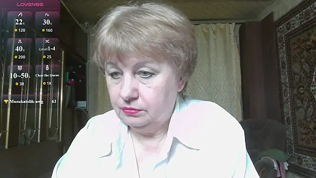 Snapshot of Casey_peach chatting on 4, 5, 2026 Casey peach online show from 4, 5, 2026
