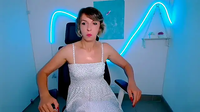 Lana Foxyy online show from 13, 7, 2026
