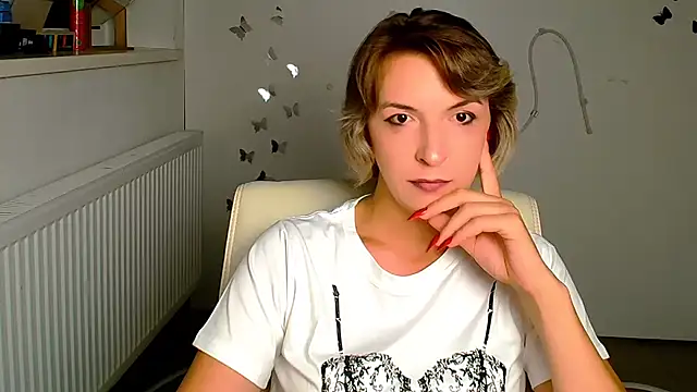 Lana Foxyy online show from 11, 7, 2026
