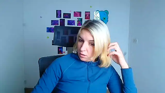 Lana Foxyy online show from 19, 12, 2025