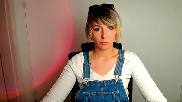 Snapshot of Lana_Foxyy chatting on 3, 5, 2026 Lana Foxyy online show from 3, 5, 2026