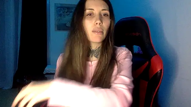 saphirafox online show from 9, 3, 2026