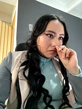 Venuz Rivers  online show from 5, 1, 2026