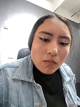 Venuz Rivers  online show from 15, 1, 2026