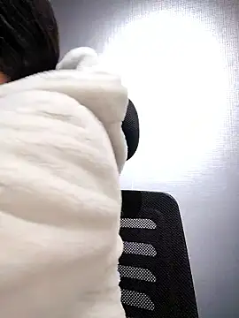 Venuz Rivers  online show from 8, 1, 2026