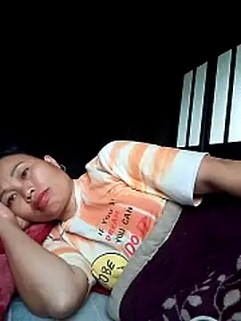 Snapshot of Maikha08 chatting on 8, 5, 2026 Maikha08 online show from 8, 5, 2026